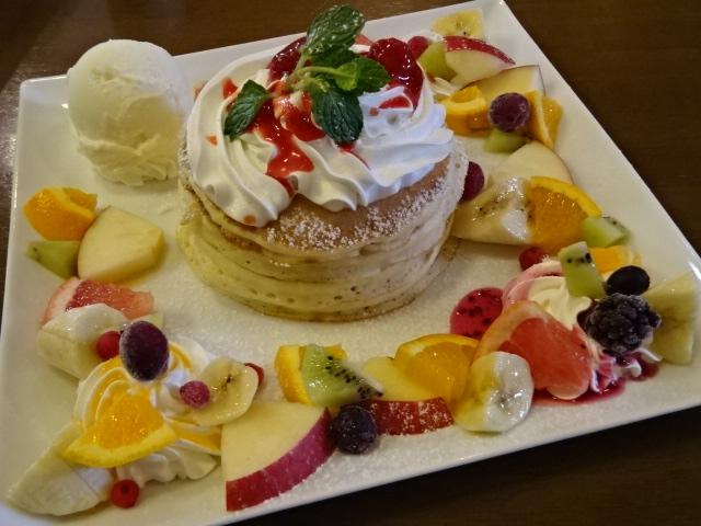 兵庫県姫路市 Cafe Cakra カフェ チャクラ のフルーツパンケーキを食べてみた
